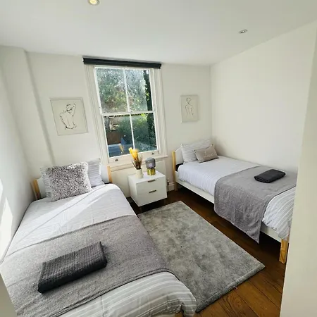 Апартаменты Stunning Flat In Chiswick Лондон Экстерьер фото