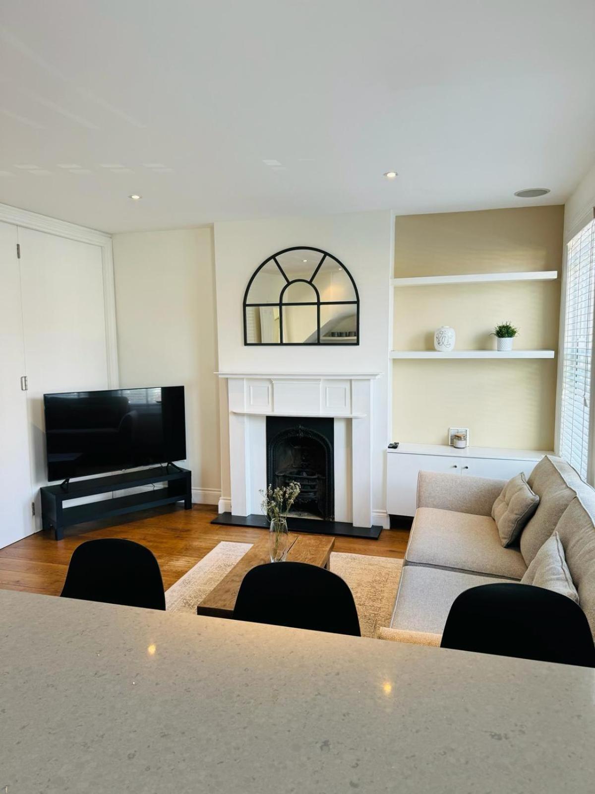 Stunning Flat In Chiswick Апартаменты *