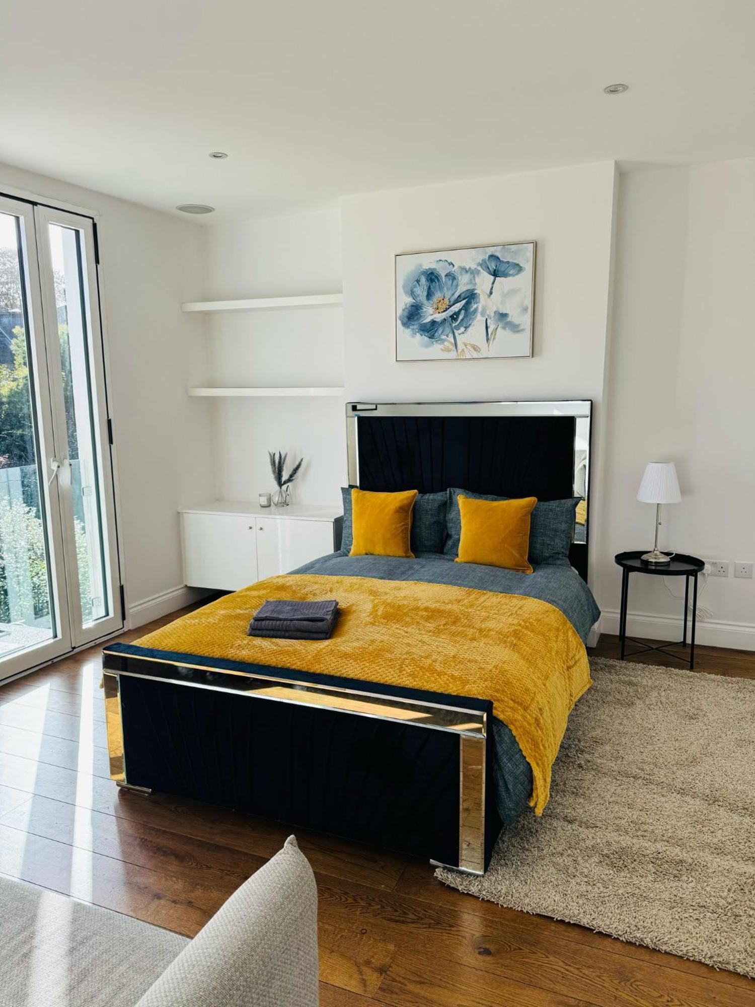 Stunning Flat In Chiswick Апартаменты Лондон